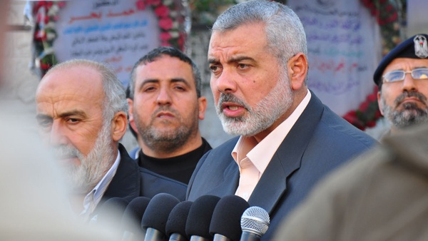 هنية يلمح...الحمد الله سيمسك الداخلية مع رئاسة الحكومة